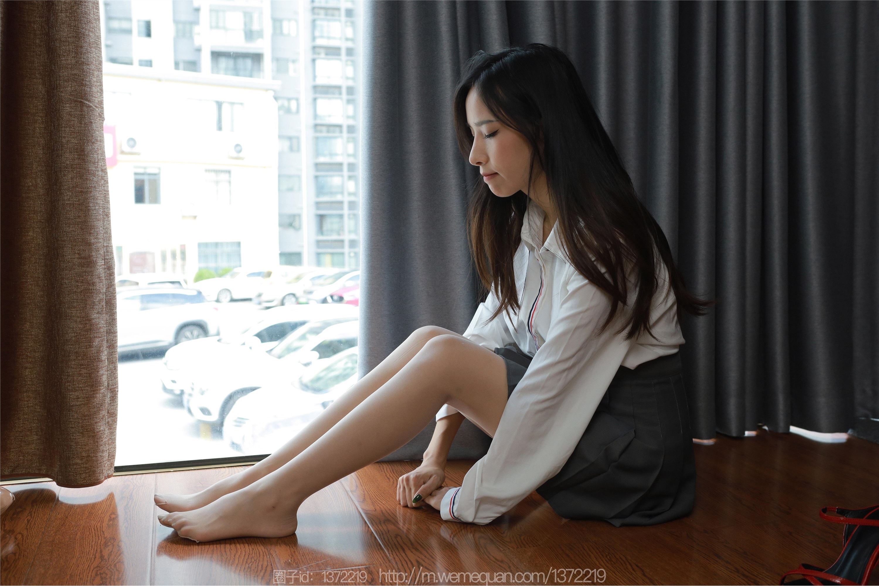 IESS异思趣向  2023.08.29 丝享家 1519 美子《俏皮百褶裙》